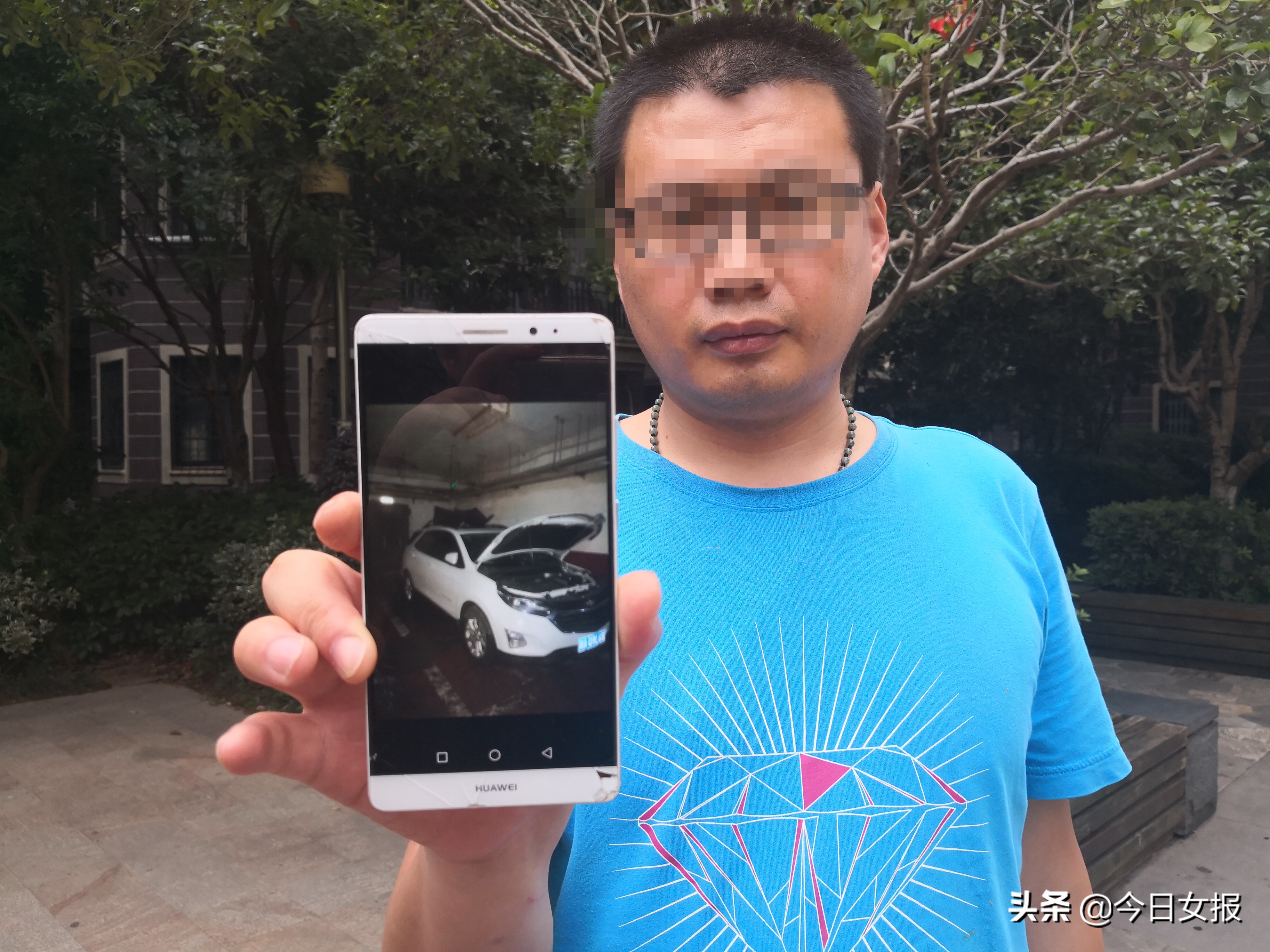 长沙某小区地下停车场被水淹,长沙一小区地下车库被淹