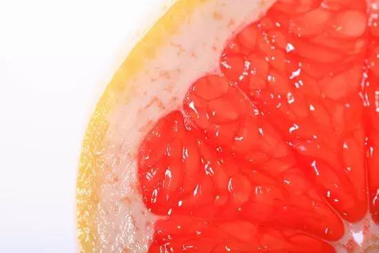 张韶涵口红色号春晚,张韶涵3ce口红