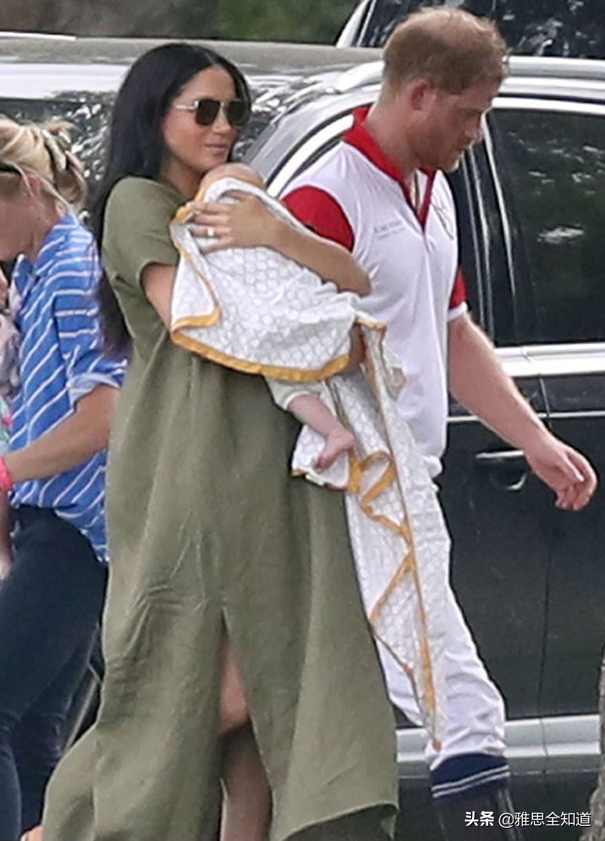 凯特王妃威廉王子和孩子互动,英国王室凯特王妃跟小孩互动