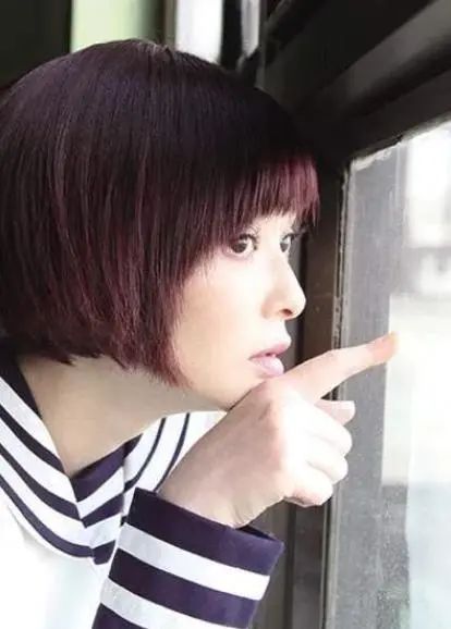 44岁女星被切除器官,44岁女明星剖腹生孩子