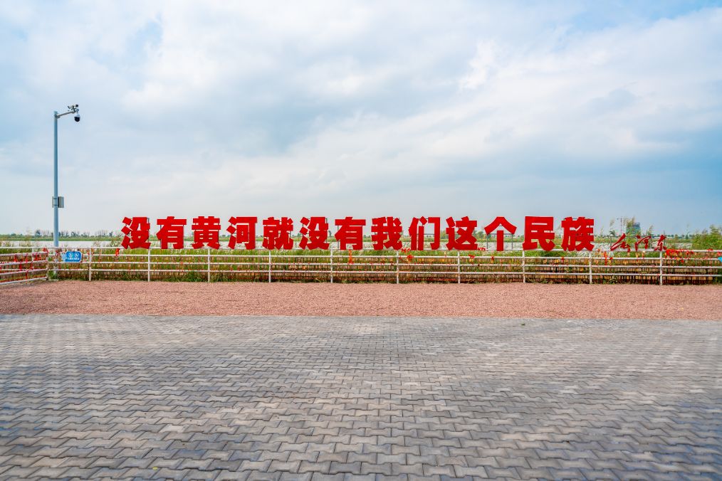 她是滔滔千里黄河的宠儿,阴山之下、河套之上的掌上明珠