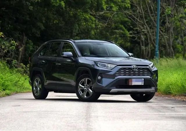 丰田rav4荣放和本田crv哪个底盘好,丰田rav4的拆解