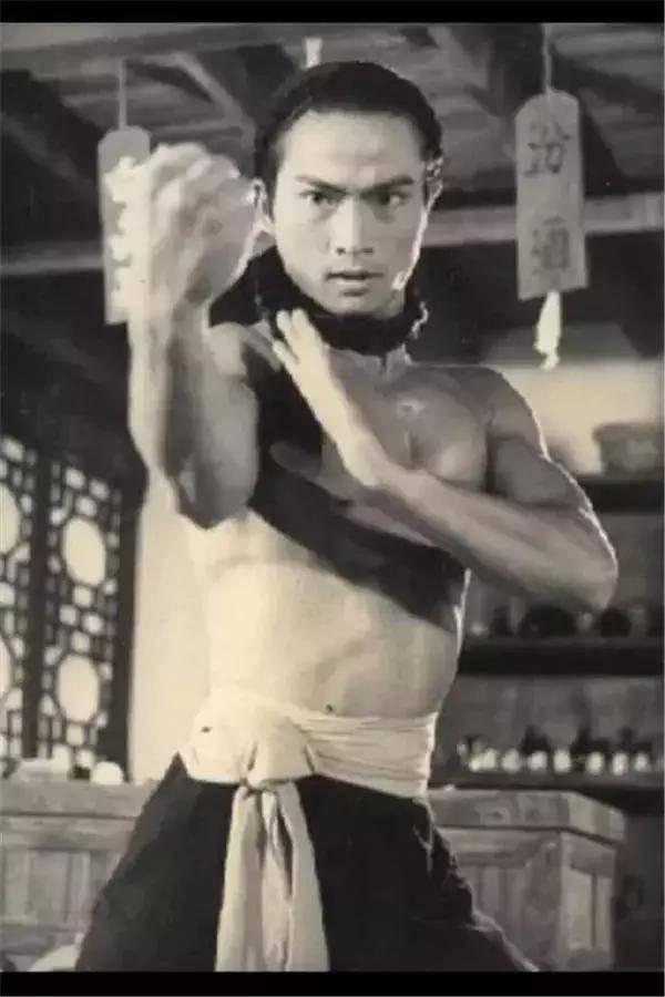 戚冠军张彻的第三代弟子,戚冠军和张彻