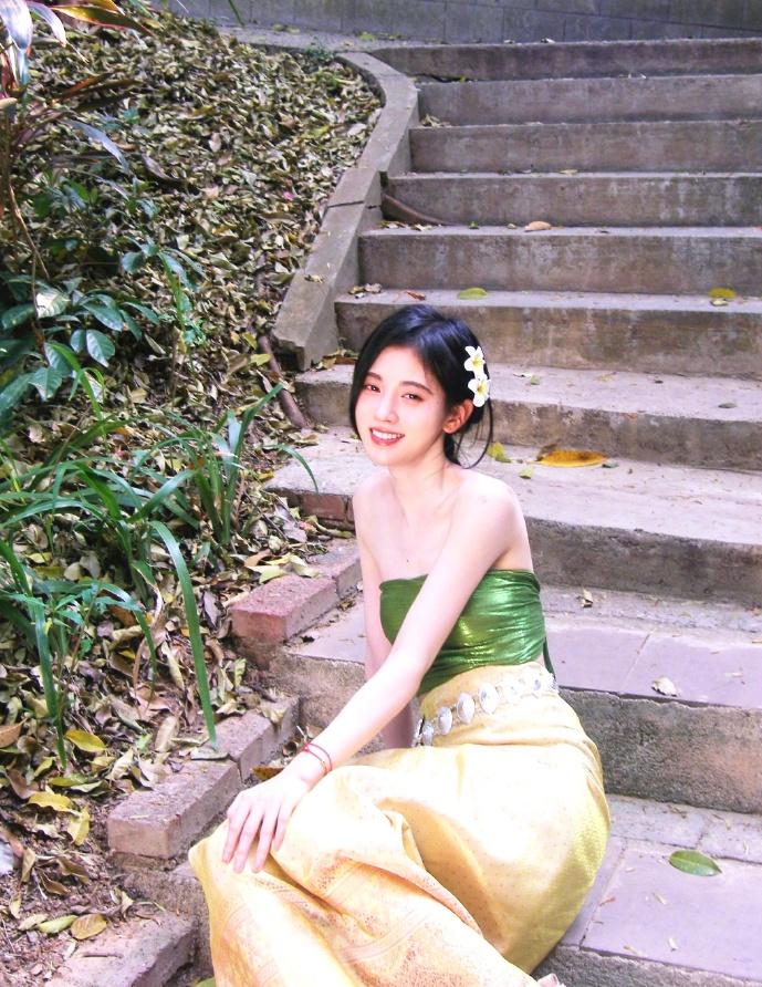 鞠婧祎倒三角眼妆原创,新手如何画鞠婧祎的倒三角眼妆