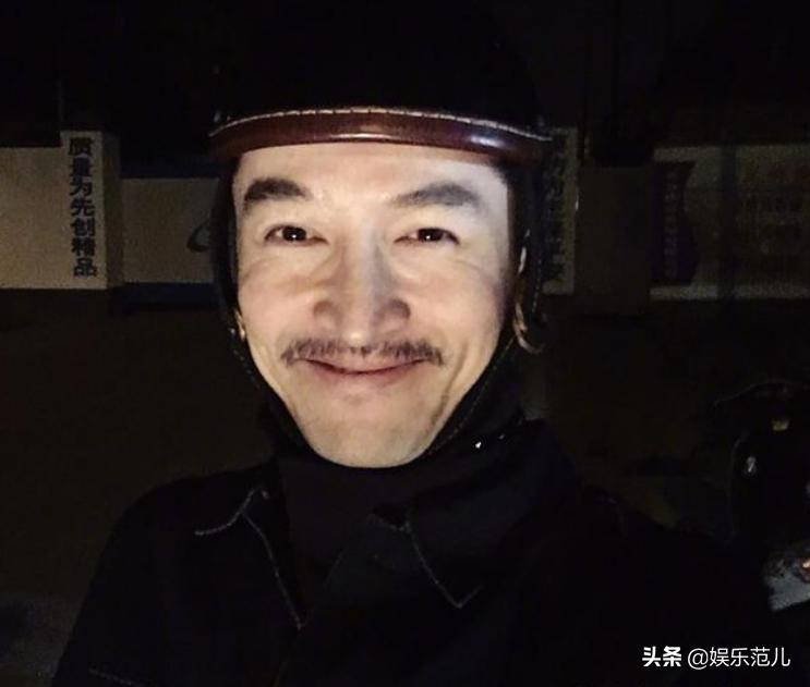 胡歌自黑照,胡歌自黑图图文