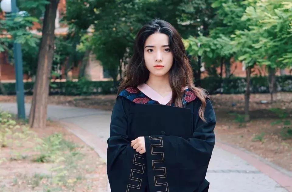 八大美院学士服,九大美院服装设计排名