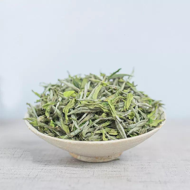 白茶有青味有什么危害,白茶臭青