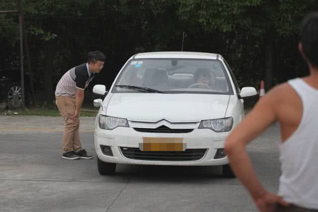 长春驾校教练工资一般多少,青岛驾校教练工资一般多少