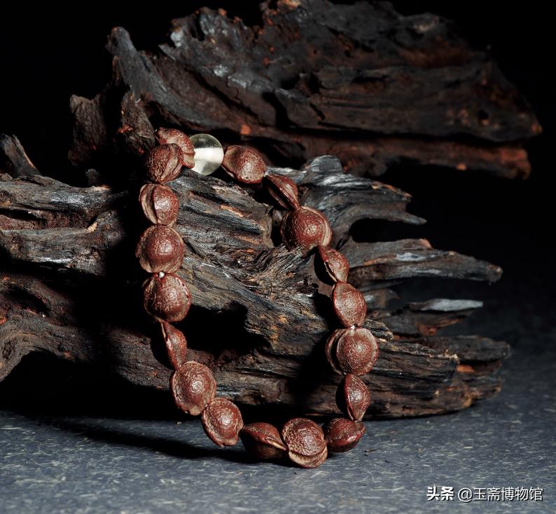 微雕正圆十二金钗核雕,核雕大师微雕作品