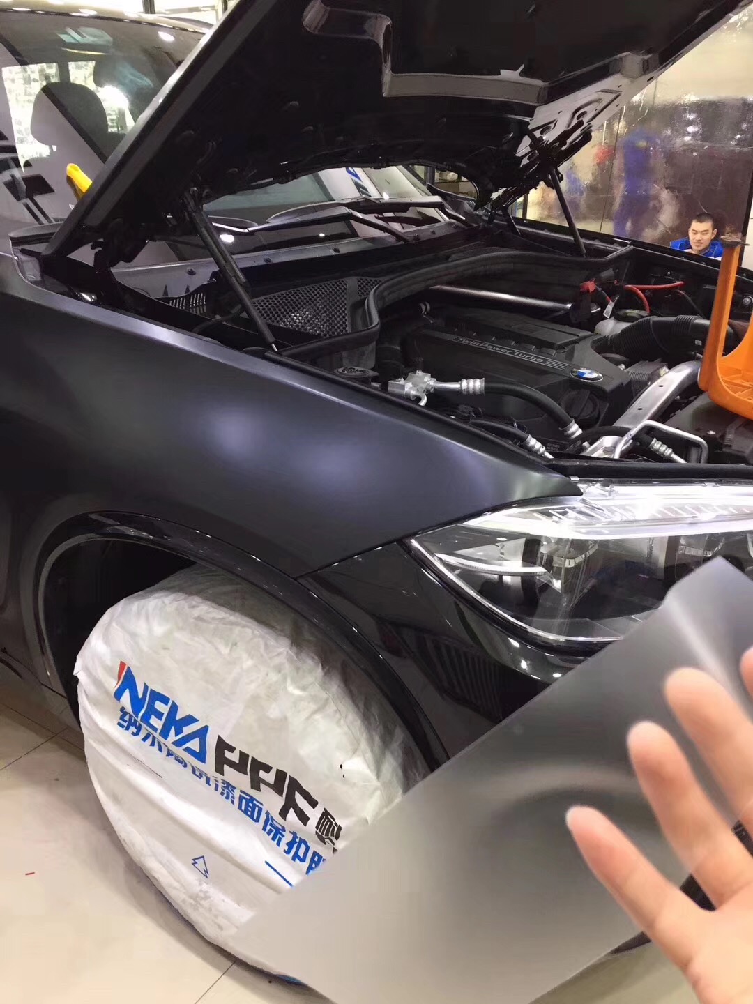 宝马x5隐形车衣完工效果,宝马x5大师风系列隐形车衣