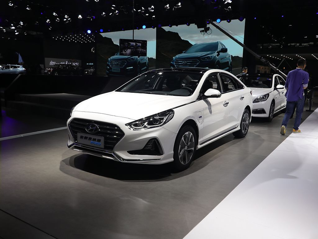 索九买混动还是2.0,索九混动