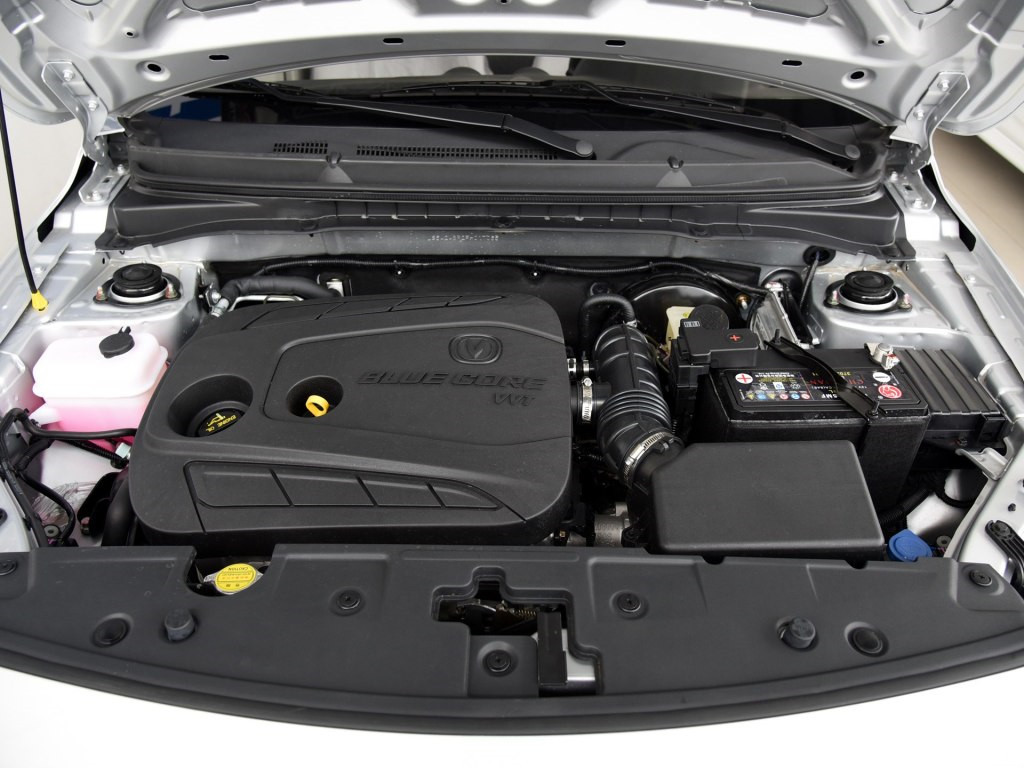 长安悦翔v3推荐哪一款,15年手动挡长安悦翔v3值得买吗