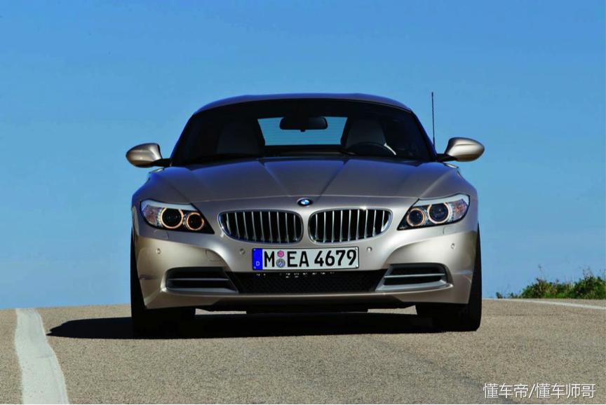 汽车踩油门加速右侧异响,汽车加速时有嗡嗡异响收油就消失