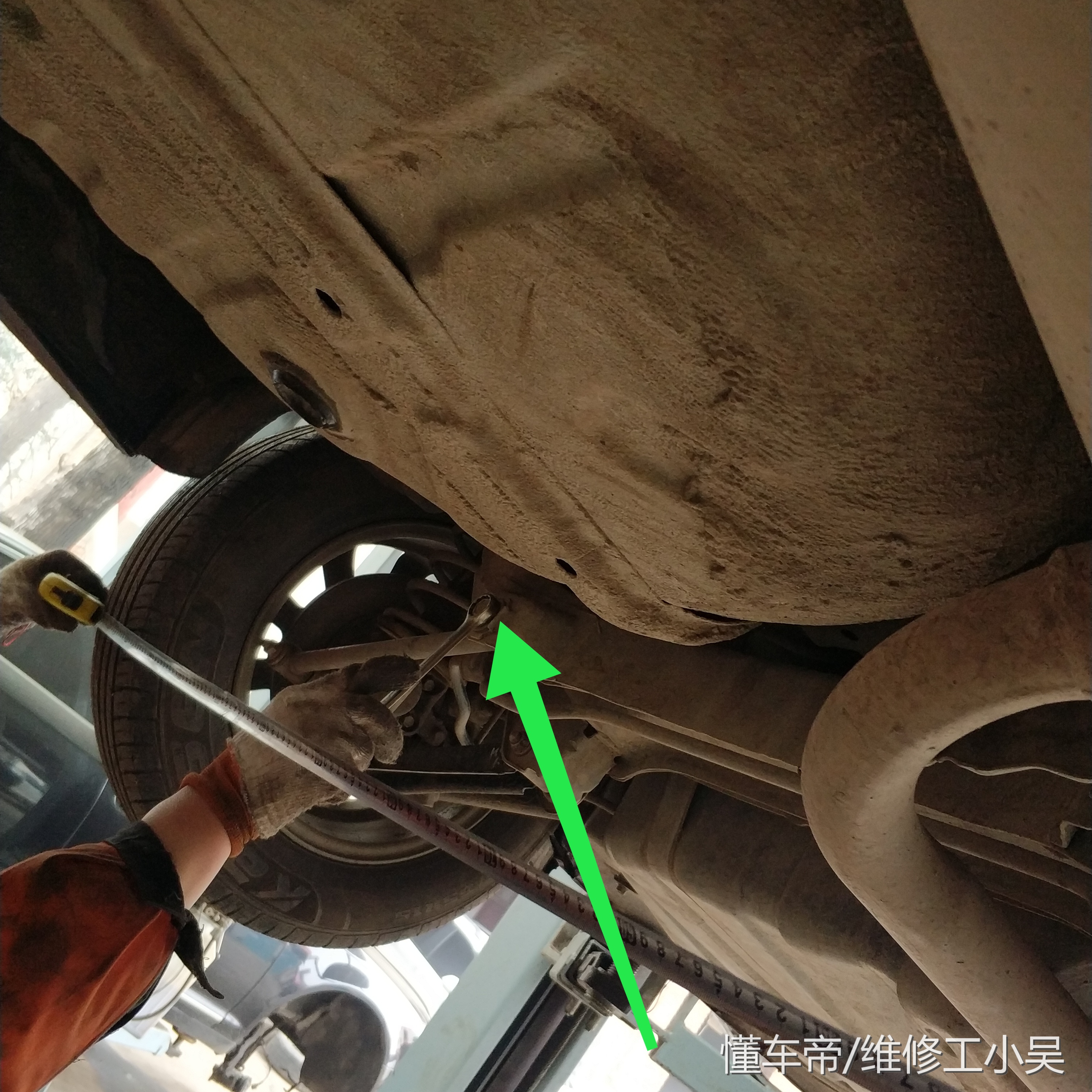 老款现代索纳塔高速过坑车尾摆动,06款索纳塔过坑车身晃动