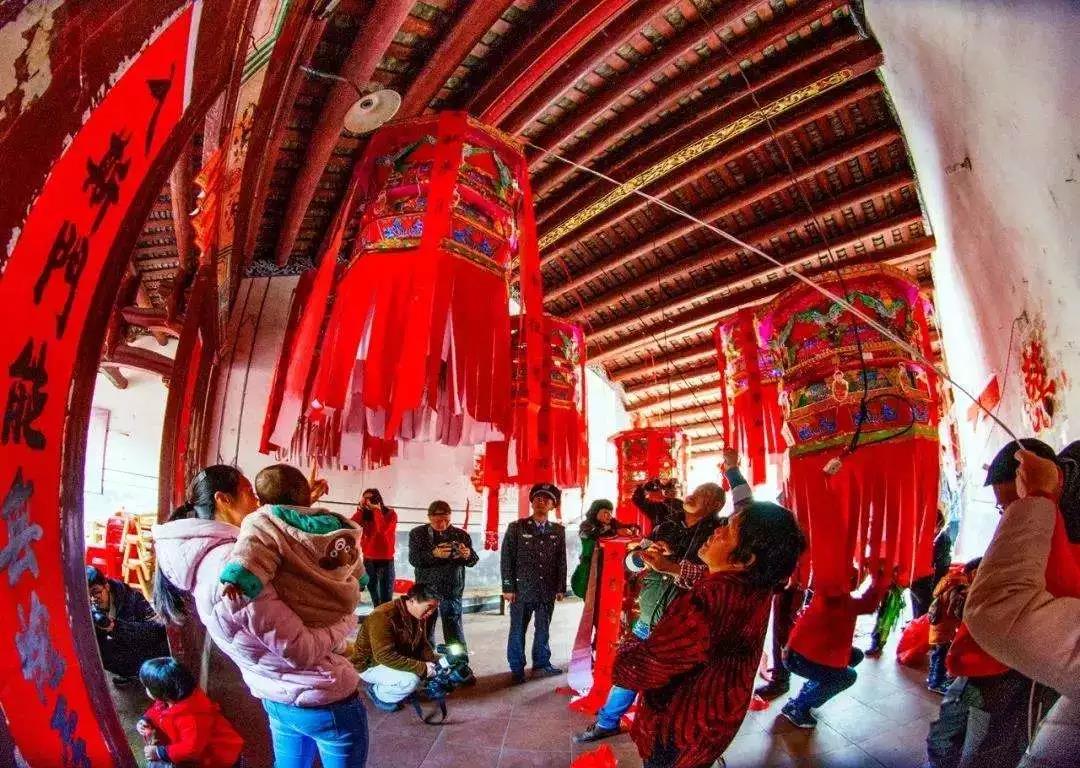 广东多彩民俗闹元宵,广东人春节期间的民俗活动有哪些