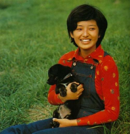 山口百惠为什么让人们念念不忘,山口百惠漂亮吗