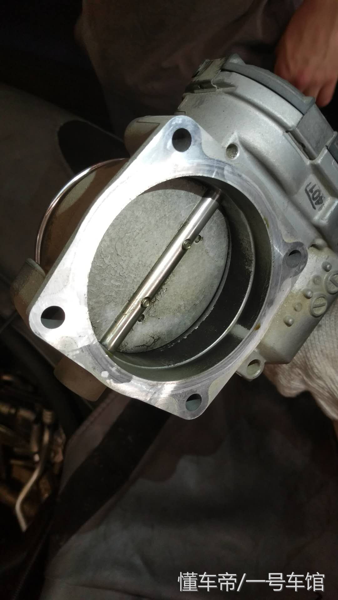 节气门脏了发动机故障灯会亮吗,清洗节气门导致发动机故障灯亮