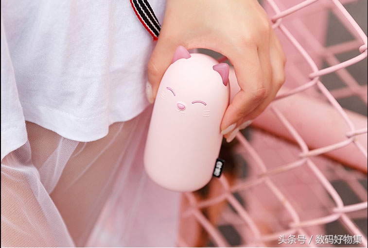 什么充电宝体积小容量大,卡片式超薄充电宝推荐