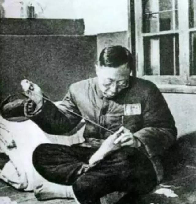 相信我，这一定是朋友圈里最珍贵的照片！