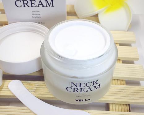 精致女孩从学会正确用颈霜开始,如何护理颈霜