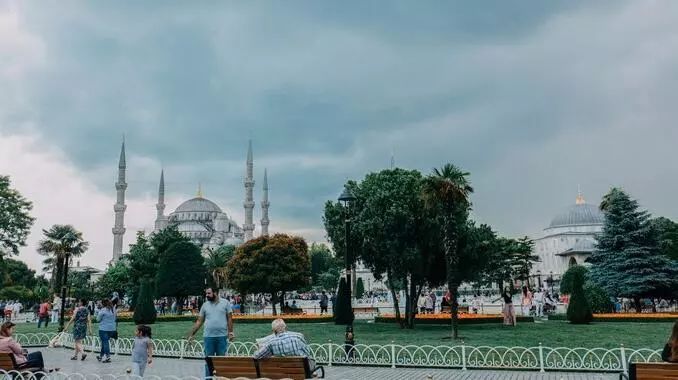 土耳其热气球八日游,旅游胜地卡帕多西亚热气球之旅