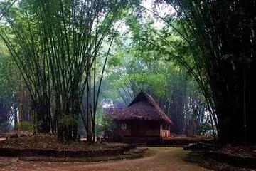 读本专题丨这群老外在芒市：在赛场上奔跑，在美景中流连