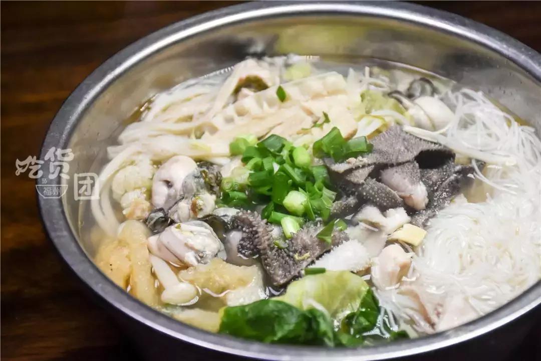 这家店的老板心太坏，放这么多料，是存心为难我胖虎？