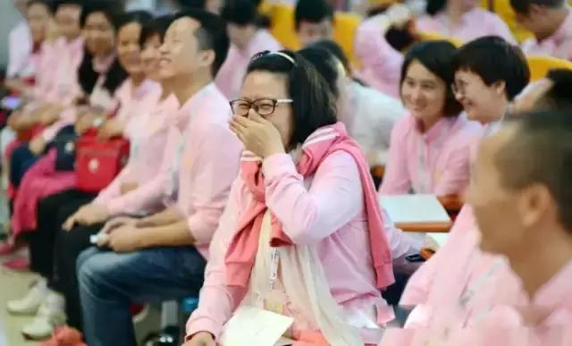 神奇!瞬间让你人见人爱的魅力四法,从此贵人不断,广开善缘