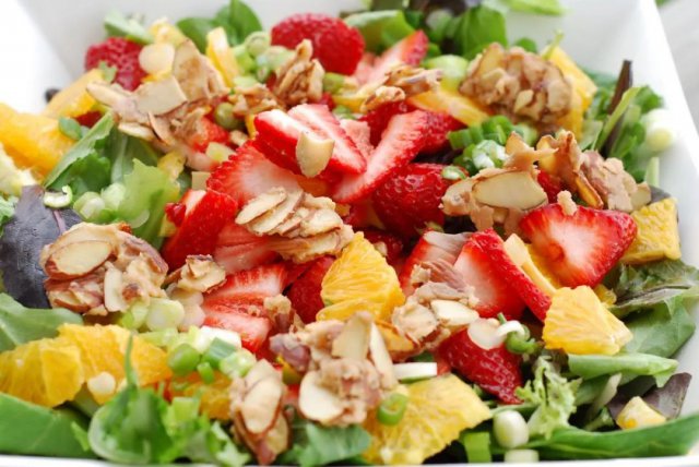 陈冠希吃的苹果,陈冠希吃的白草莓什么品种