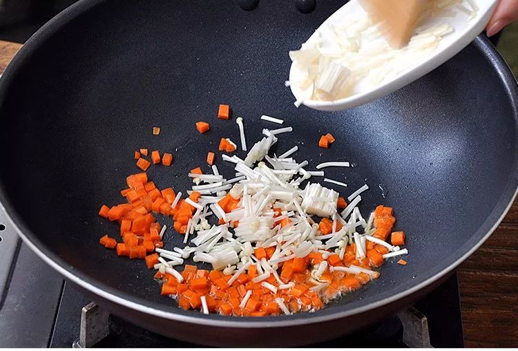 给小孩早餐简单又好吃的100种做法,早上给孩子做什么早餐粥