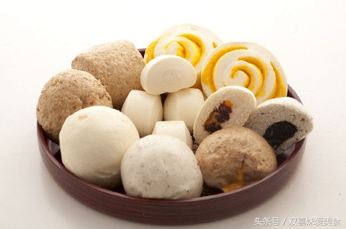 蒸馒头都用什么方法好吃,蒸馒头用什么水和面最快