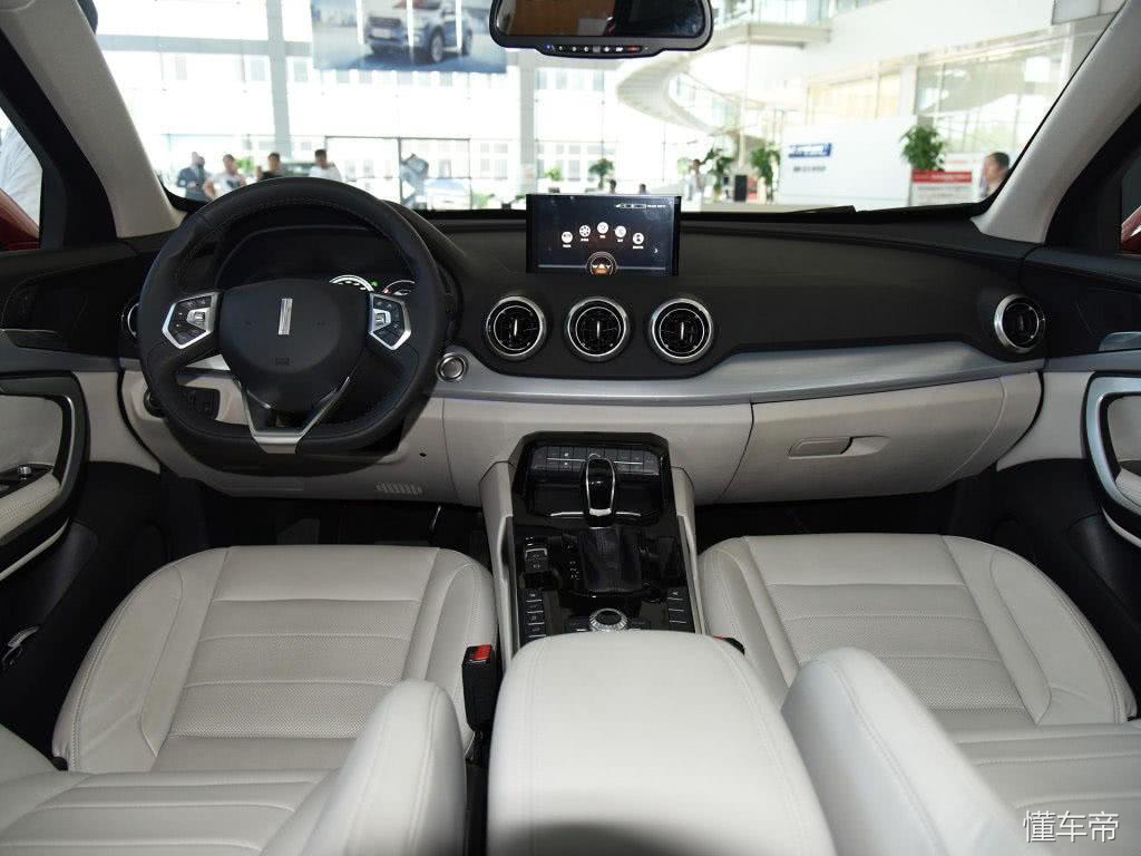 20小伙全款喜提红旗h9,小伙20万喜提奔驰