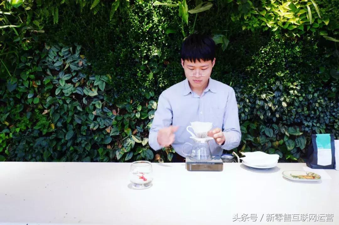杭州悄悄地开了家“好好食”的酒吧，一盘麻婆豆腐意面吃哭你