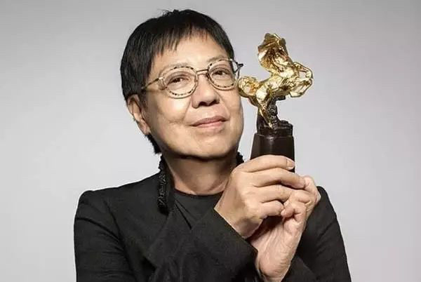 香港最厉害的导演周星驰,王家卫在香港导演的地位