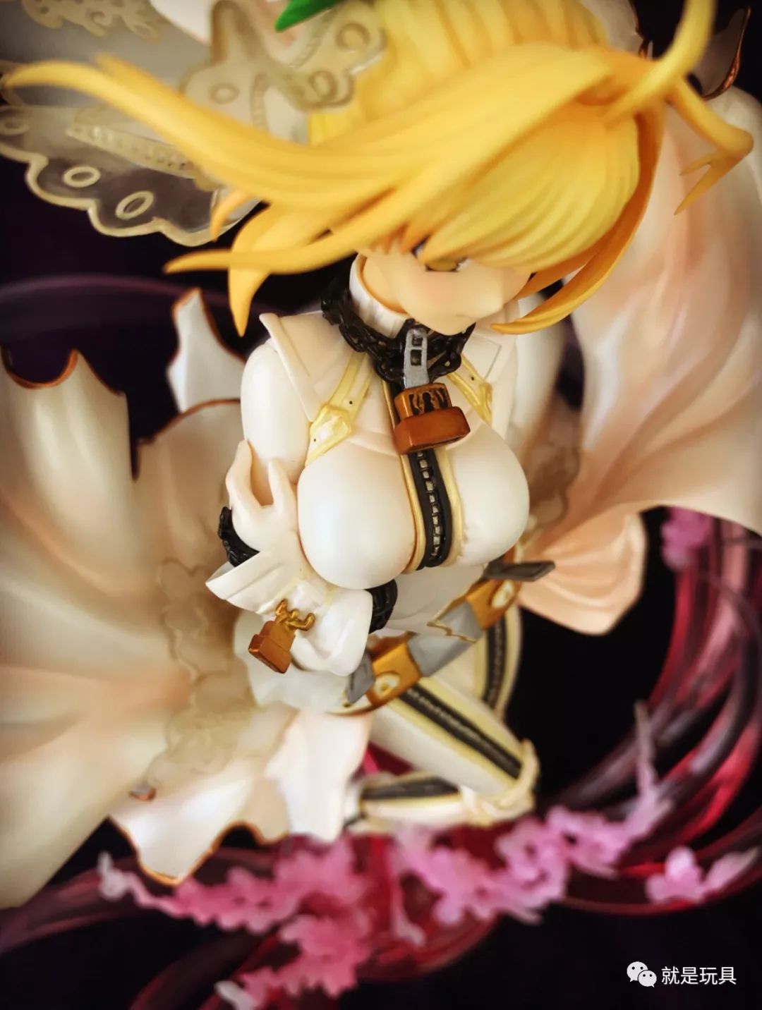 开盒｜Hobbymax纯白的蔷薇皇帝“花嫁尼禄”