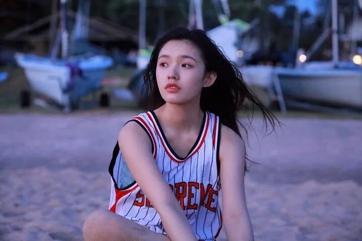 韩国林允妆容教学,裴秀智眼妆画法