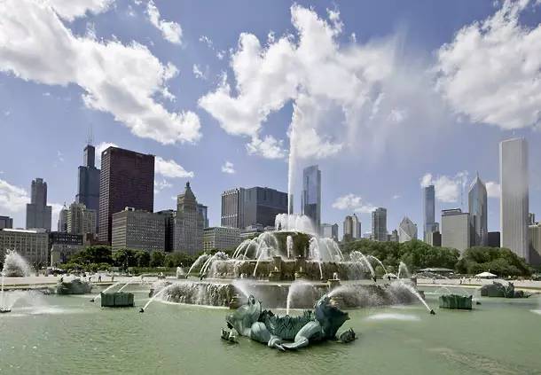 世界上最壮观的喷泉图片视频,世界上十大喷泉