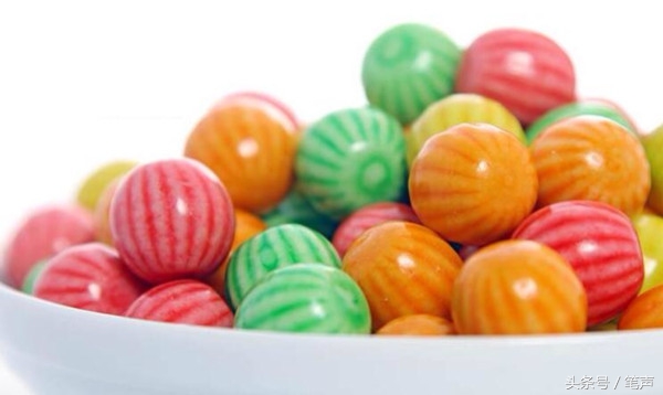 小孩吞食泡泡糖怎么办,不小心吞食了泡泡糖应该怎么处理