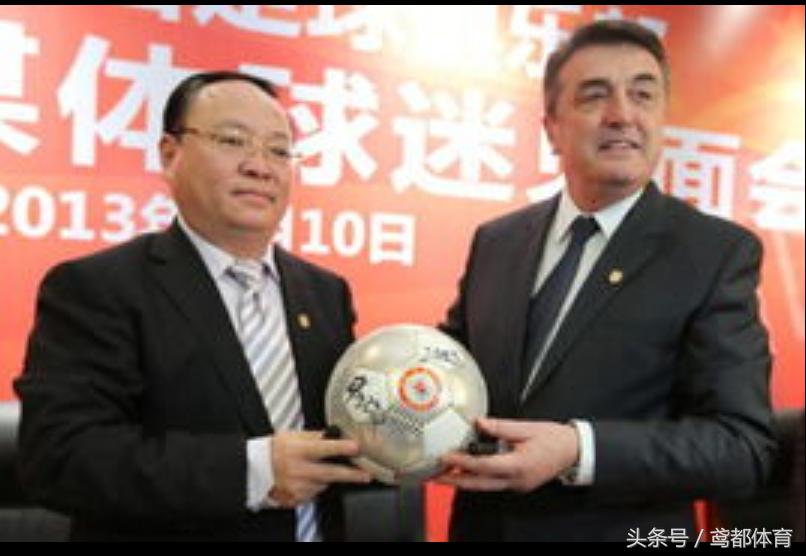 中国足球主教练黄健翔,黄健翔评德国输球因教练无脑