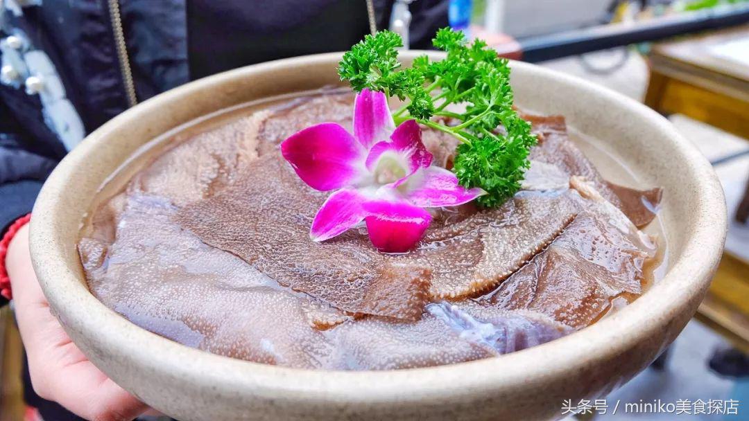 这口辣得让我怀疑人生的锅底,就算在龙泉驿也要去吃!