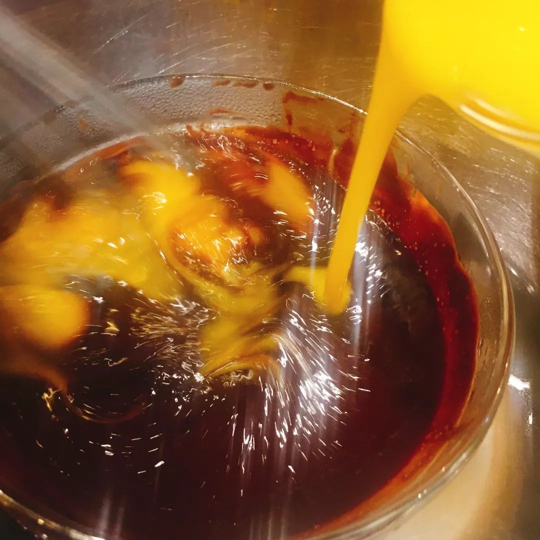 不用巧克力的布朗尼蛋糕做法,制作巧克力布朗尼蛋糕