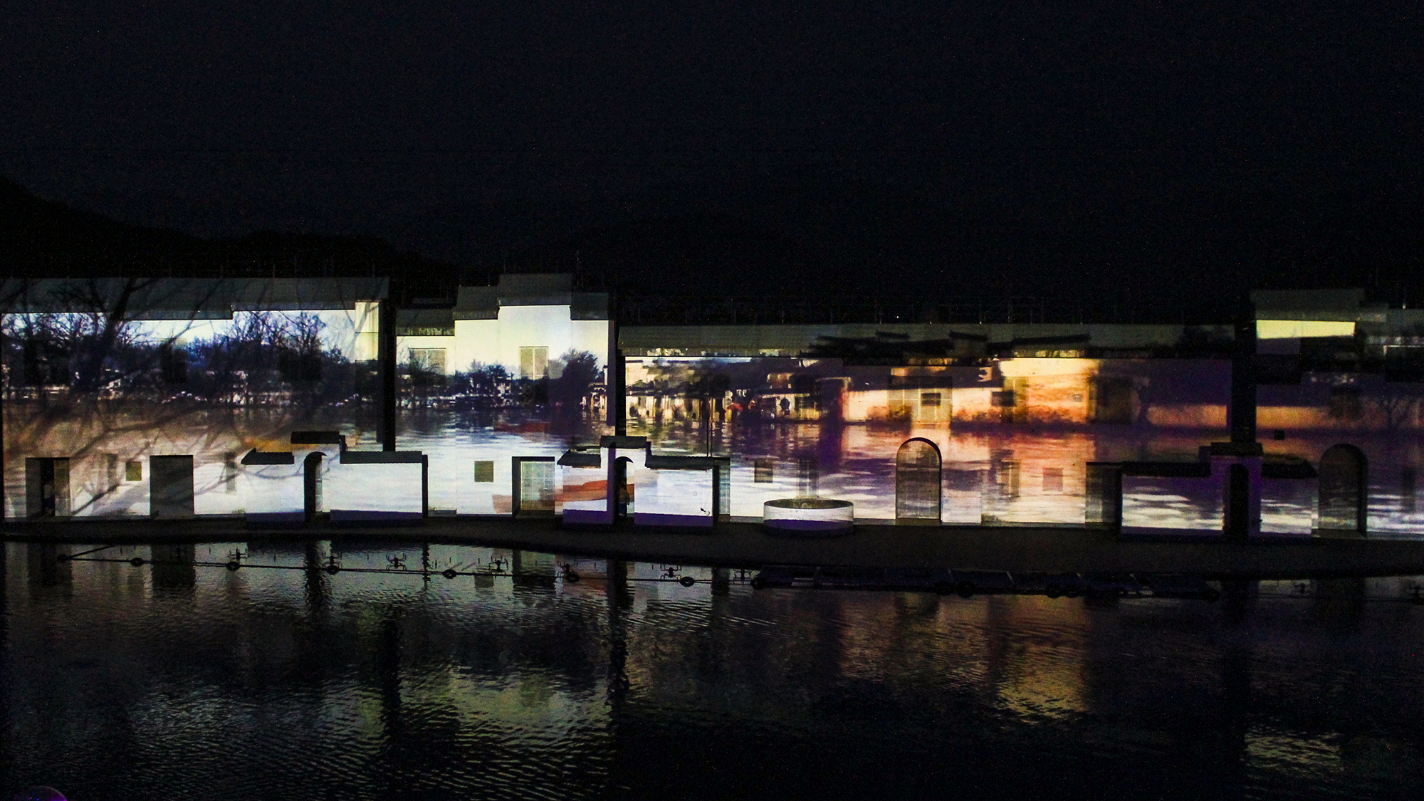 安徽省黄山市黟县宏村阿菊艺术团,宏村阿菊表演地点离宏村景区多远