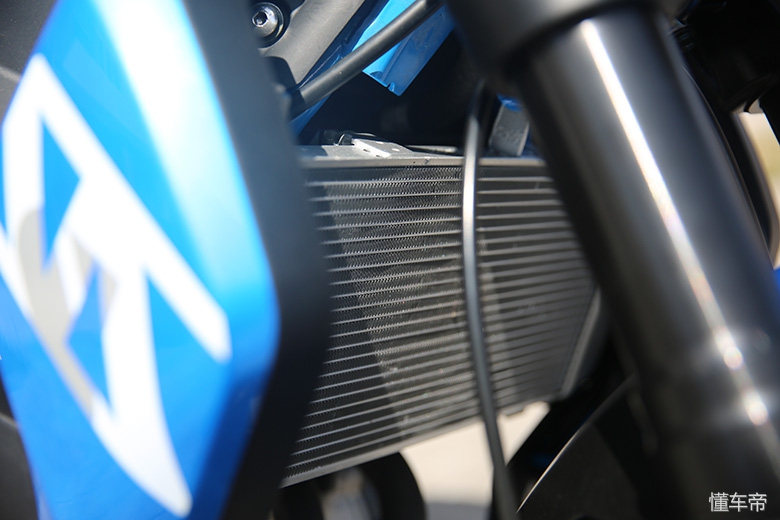 新感觉250单缸极速测试,新感觉250百公里加速实测