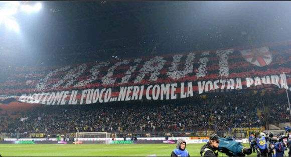 为什么球迷都喜欢北看台,足球南北看台意义