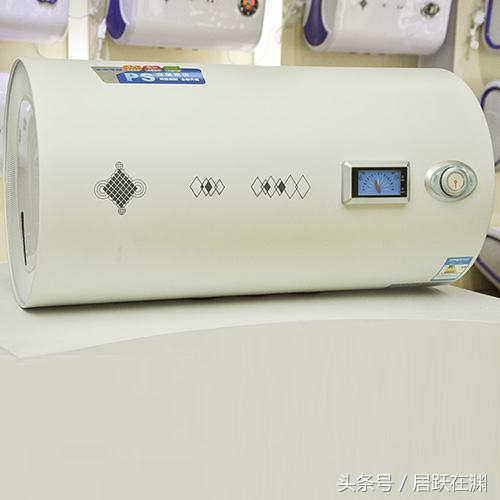 燃气热水器跟电热水器使用成本,电热水器比燃气热水器哪个更省钱