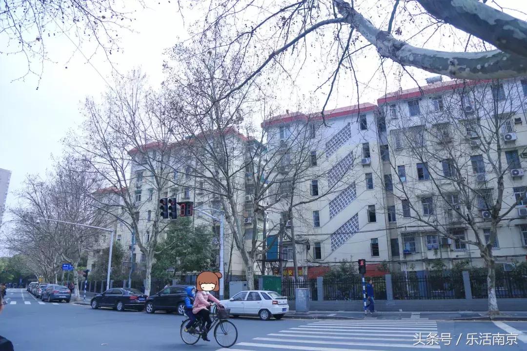 龙江房价最低多少钱一平,龙江房价值得买吗