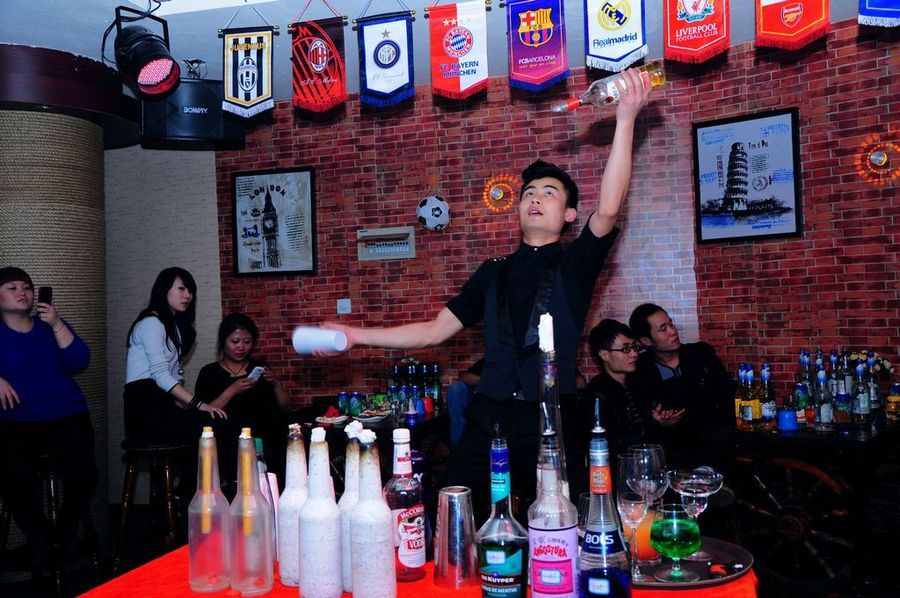 调酒师现代,酱香调酒师