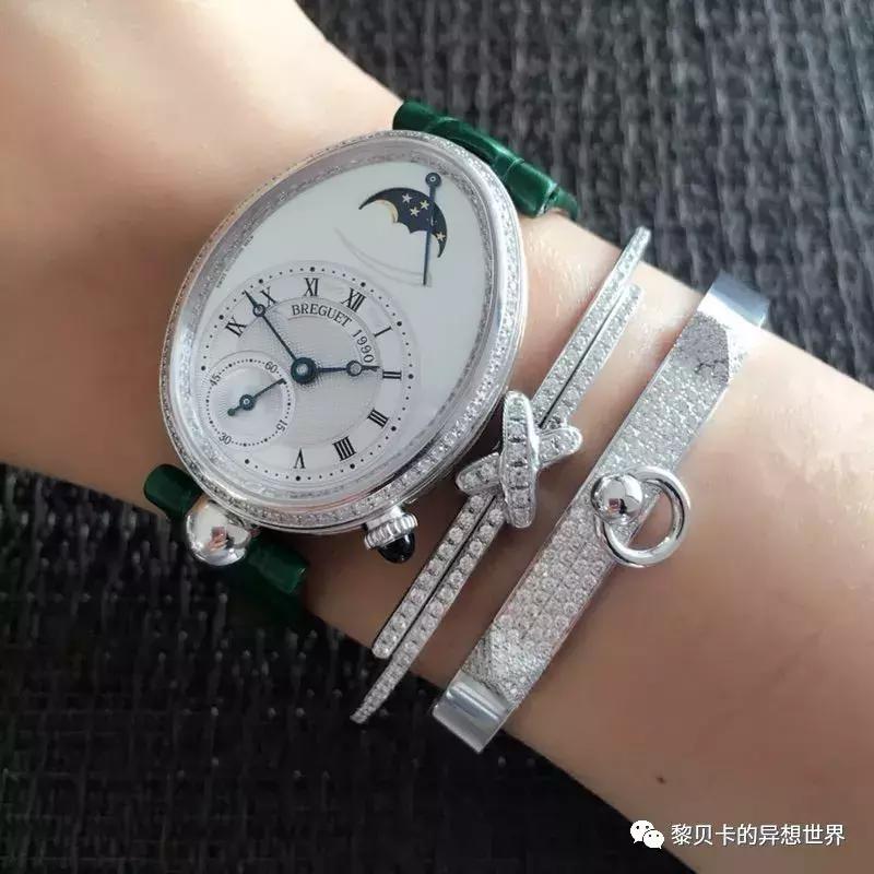 戴表和不戴表的对比照,男生戴表和不戴表有什么区别