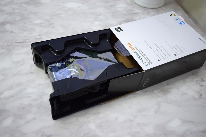 容量新高度,10T够用不?昱科,HGST10TBNAS网络硬盘开箱简评