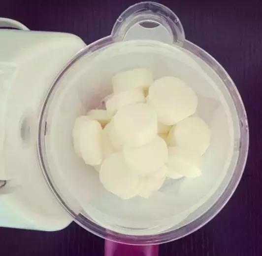 水果不仅营养好，还是早教好伙伴！这么做锻炼宝宝视觉感知能力哦